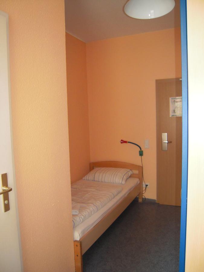 Happy Go Lucky Hotel + Hostel Schoneberg Berlin Exterior foto