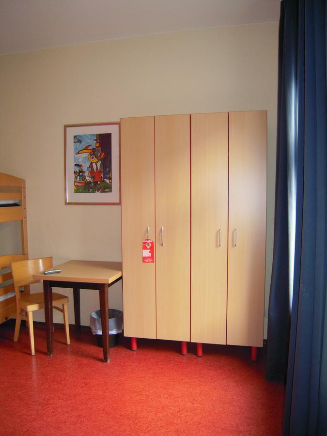 Happy Go Lucky Hotel + Hostel Schoneberg Berlin Exterior foto