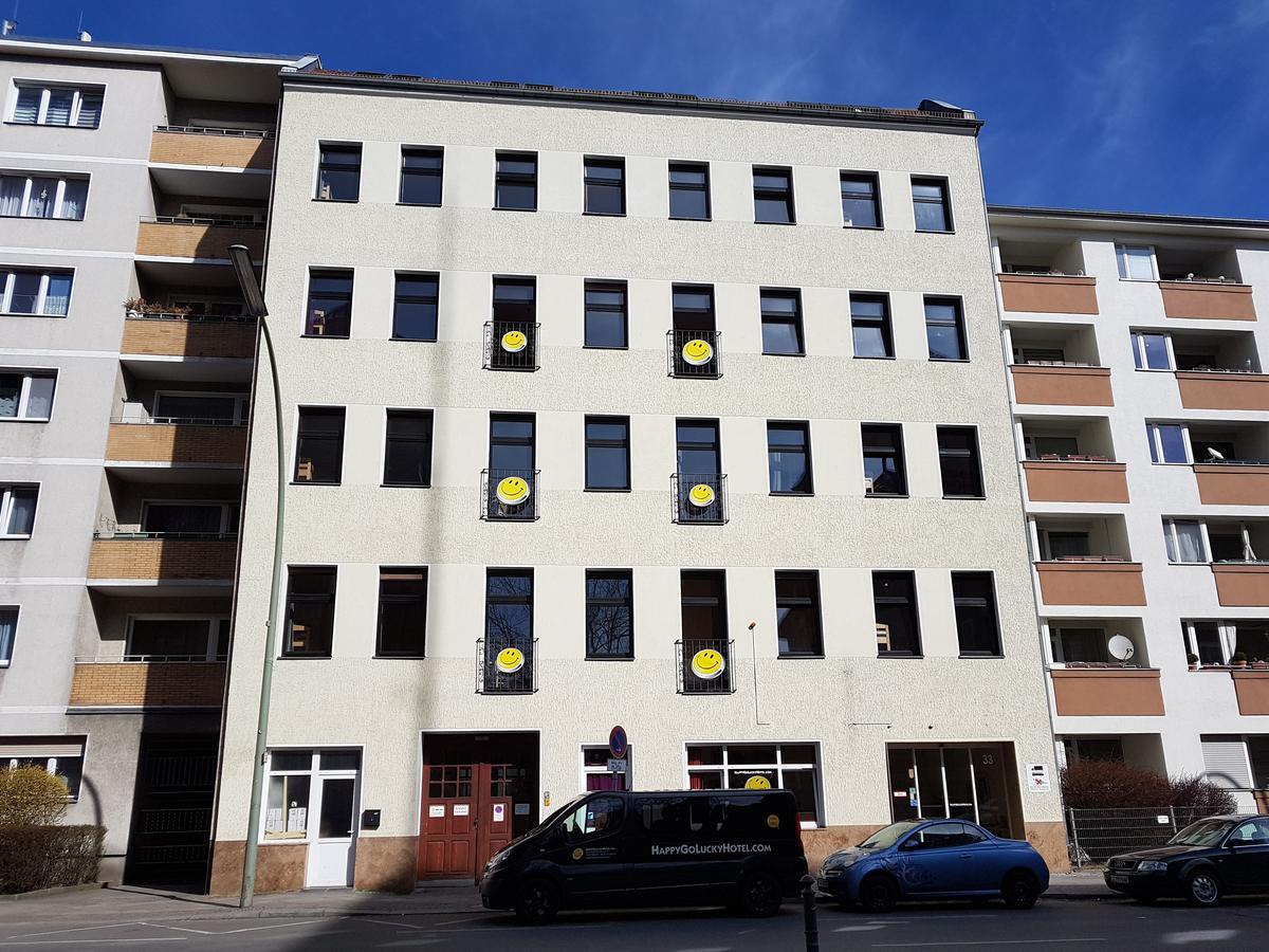 Happy Go Lucky Hotel + Hostel Schoneberg Berlin Exterior foto